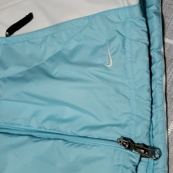 NIKE JACKET, SIZE M - Picture 6 of 17